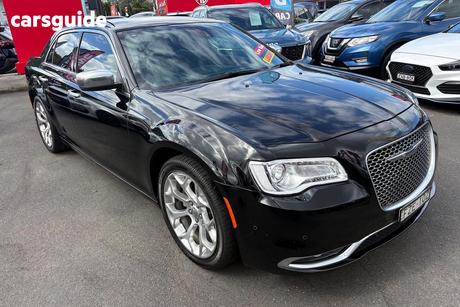 Black 2019 Chrysler 300 Sedan C Luxury