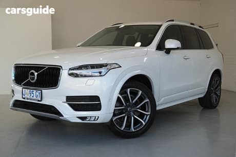 White 2019 Volvo XC90 Wagon T6 Momentum