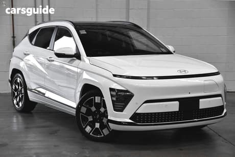 White 2025 Hyundai Kona Wagon Electric Premium Ext Range