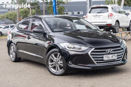 Black 2017 Hyundai Elantra Sedan Active 2.0 Mpi