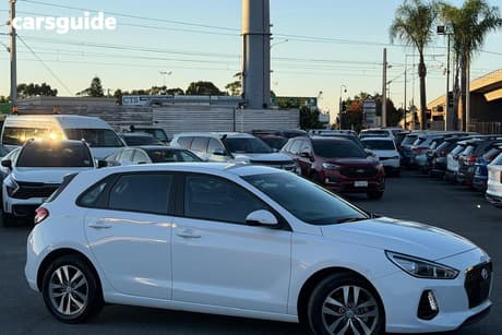 White 2017 Hyundai I30 Hatchback Active