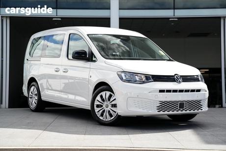White 2025 Volkswagen Caddy 5 Van Cargo Tdi320
