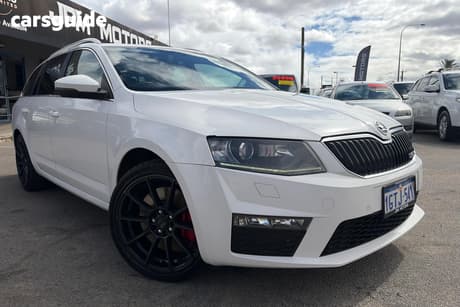 White 2014 Skoda Octavia SUV RS 162 TSI NE