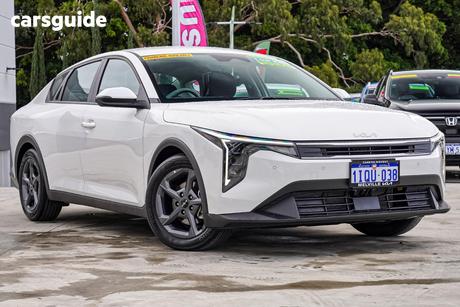 White 2025 Kia K4 Sedan S