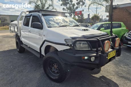 White 2009 Toyota Hilux Dual Cab Chassis Sr (4X4)