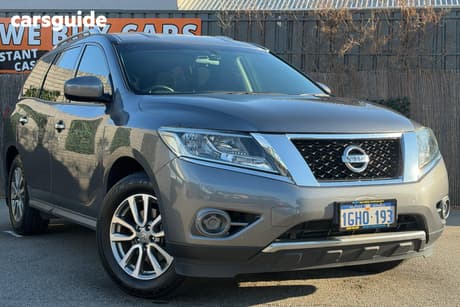 Silver 2016 Nissan Pathfinder Wagon St (4X4)