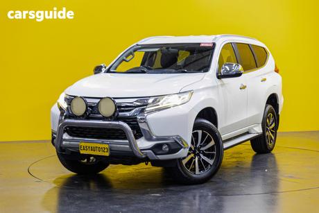 White 2017 Mitsubishi Pajero Sport Wagon Glx (4X4) 5 Seat
