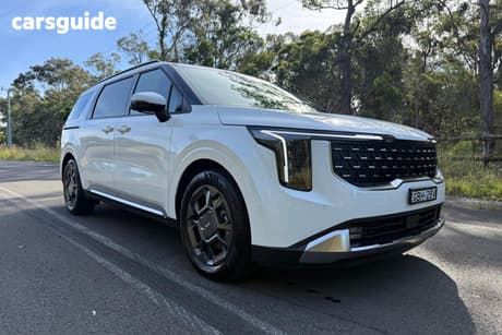 White 2025 Kia Carnival Wagon Gt-Line Hev