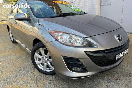 Silver 2010 Mazda 3 Sedan Maxx Sport