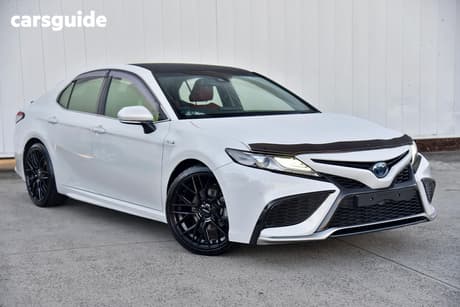 White 2022 Toyota Camry Sedan Sx
