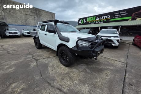 White 2023 Isuzu D-MAX Crew Cab Utility Sx (4X4)