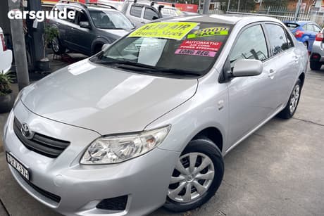 Silver 2009 Toyota Corolla Sedan Ascent
