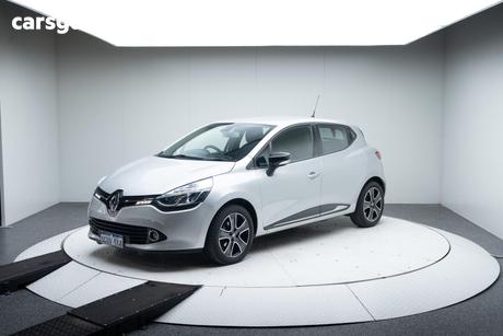 Silver 2016 Renault Clio Hatchback Expression