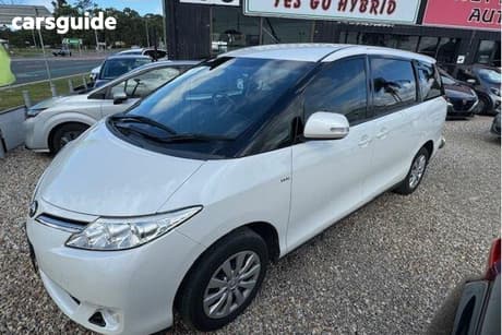 White 2014 Toyota Tarago Wagon Gli
