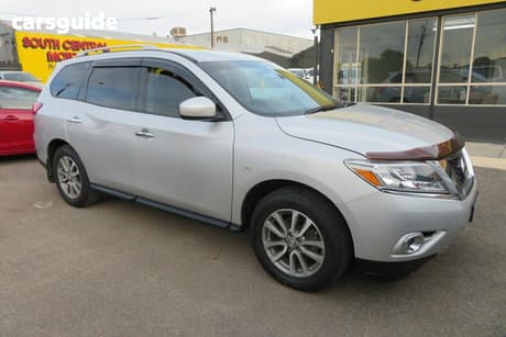 Silver 2013 Nissan Pathfinder Wagon St (4X2)