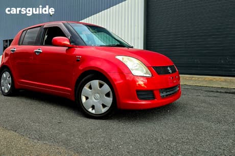 Red 2008 Suzuki Swift Hatchback