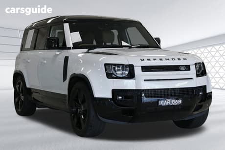White 2025 Land Rover Defender Wagon 110 D350 X-Dynamic Hse (257Kw)