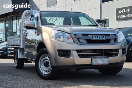 Beige 2016 Isuzu D-MAX Crew Cab Utility Sx (4X2)