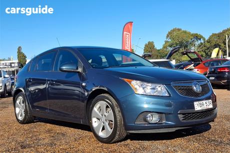 Green 2014 Holden Cruze Hatchback Equipe