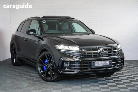 Black 2025 Volkswagen Touareg Wagon R Ehybrid (Phev)