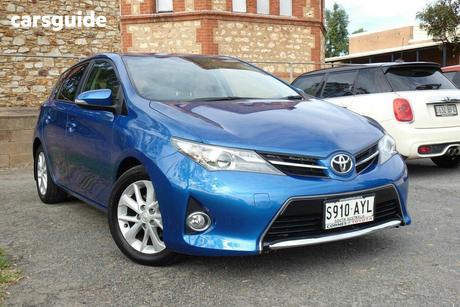 Blue 2013 Toyota Corolla Hatchback Ascent Sport