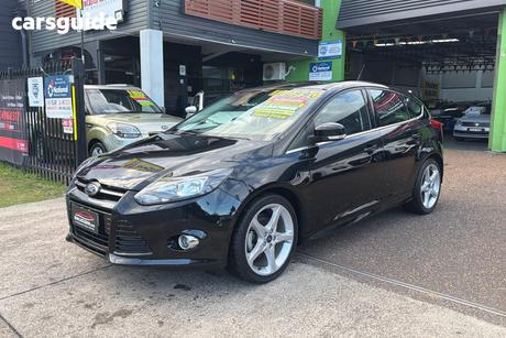Black 2014 Ford Focus Hatchback Titanium