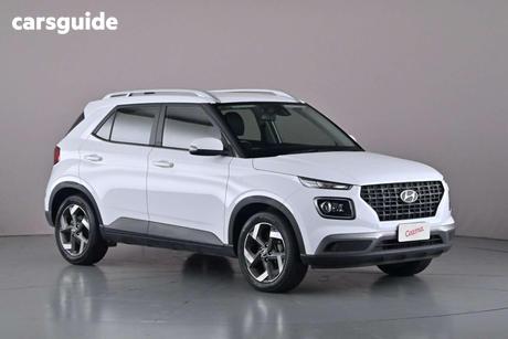 White 2021 Hyundai Venue Wagon Active