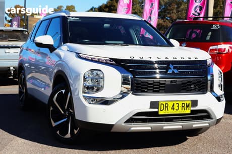 White 2022 Mitsubishi Outlander Wagon Aspire 7 Seat (2Wd)