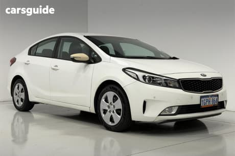 White 2018 Kia Cerato Sedan S