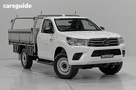 White 2023 Toyota Hilux Cab Chassis Sr (4X4)
