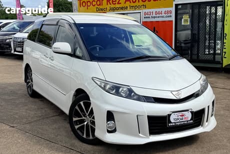 White 2014 Toyota Estima Wagon