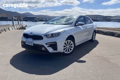 White 2019 Kia Cerato Sedan S