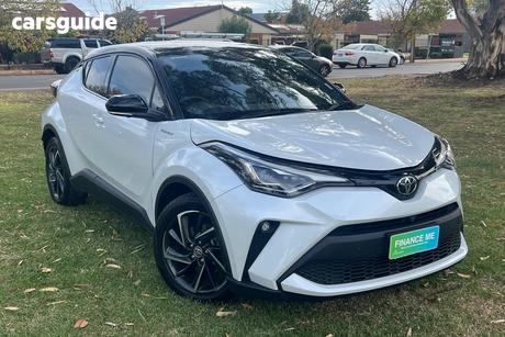 White 2022 Toyota C-HR Wagon Koba (2Wd)