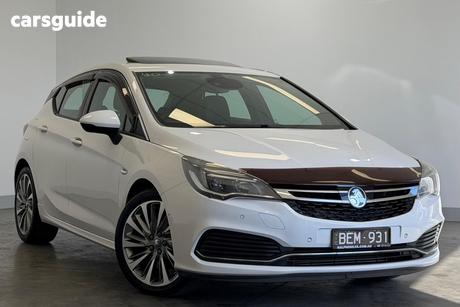White 2019 Holden Astra Hatchback Rs