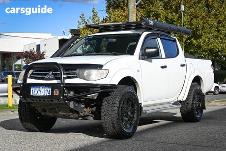 White 2015 Mitsubishi Triton Double Cab Utility Glx (4X4)