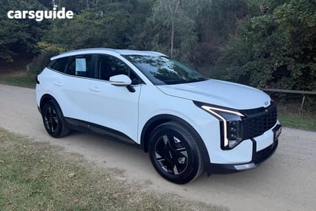 White 2025 Kia Sportage Wagon S (Awd)
