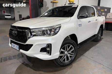 White 2020 Toyota Hilux Double Cab Pick Up Sr5 (4X4)