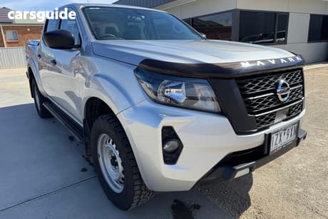 Silver 2023 Nissan Navara Dual Cab Pick-up Sl (4X4)