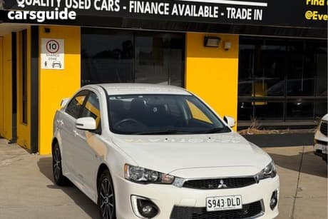 White 2017 Mitsubishi Lancer Sedan Es Sport