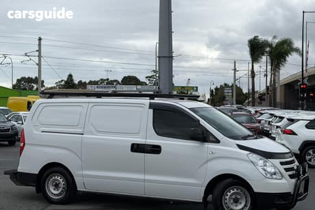 White 2016 Hyundai Iload Van