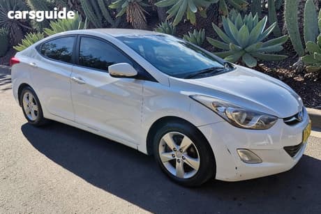 White 2011 Hyundai Elantra Sedan Elite