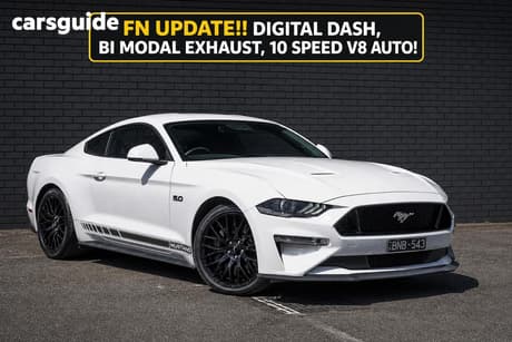 White 2018 Ford Mustang Coupe Fastback Gt 5.0 V8