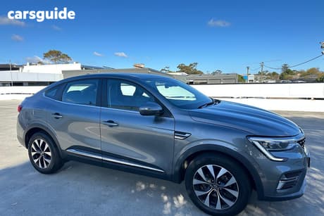Grey 2021 Renault Arkana Coupe Zen