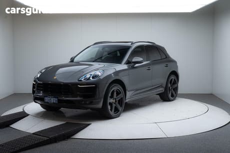Grey 2015 Porsche Macan Wagon S