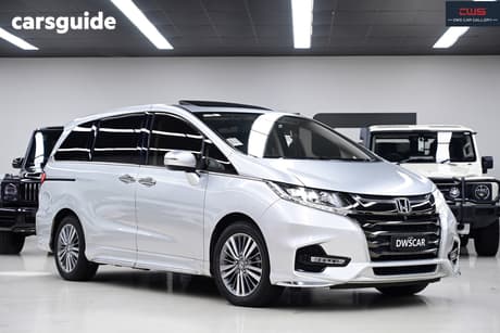 Silver 2018 Honda Odyssey Wagon Vti-L