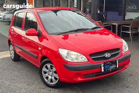 Red 2010 Hyundai Getz Hatchback S