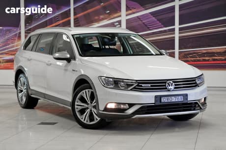 White 2018 Volkswagen Passat Wagon Alltrack 140 Tdi