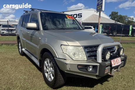 Gold 2009 Mitsubishi Pajero Wagon Gls Lwb (4X4)