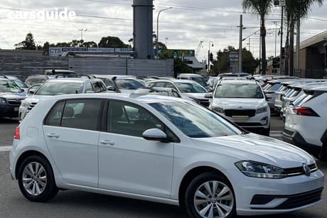 White 2020 Volkswagen Golf Hatchback 110 Tsi Trendline