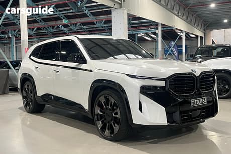 White 2023 BMW XM Wagon M Xdrive Phev